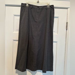 LL Bean 100 Percent Cotton Fully Lined Skirt. Women’s 10 Regular.